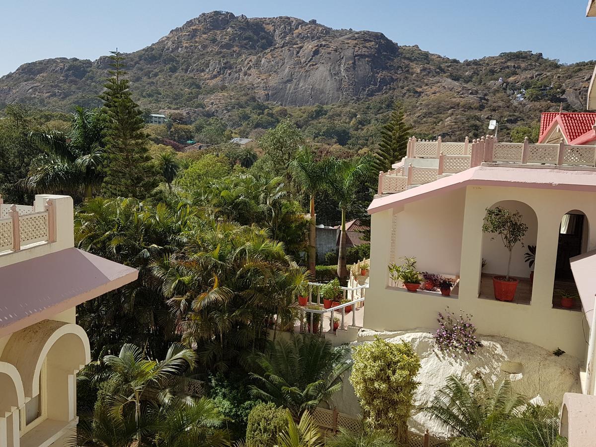 Hotel Palanpur Palace مونت ابو المظهر الخارجي الصورة